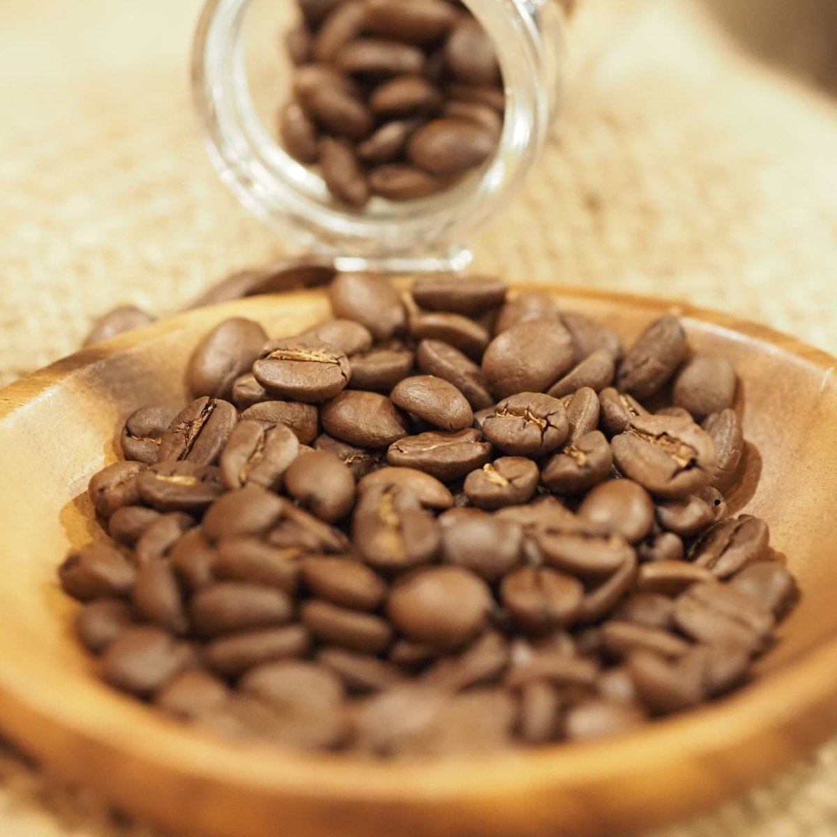 画像2: タンザニア　キゴマ　ディープブルー AA (2)